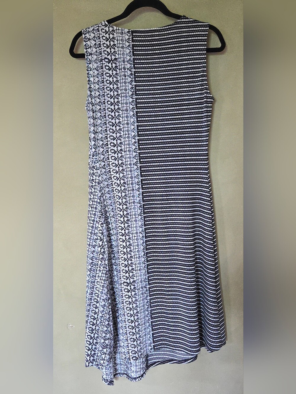 BCBGMAXAZRIA | Mixed Print Fit & Flare Dress, Size S - Picture 3 of 9
